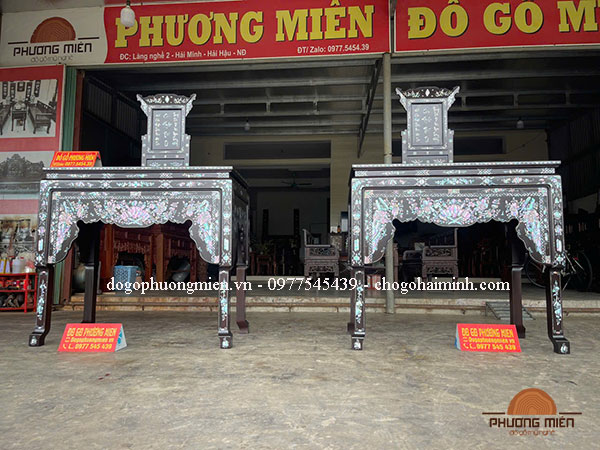 Bàn nghi thờ gỗ gụ cẩn ốc đẹp tinh sảo.