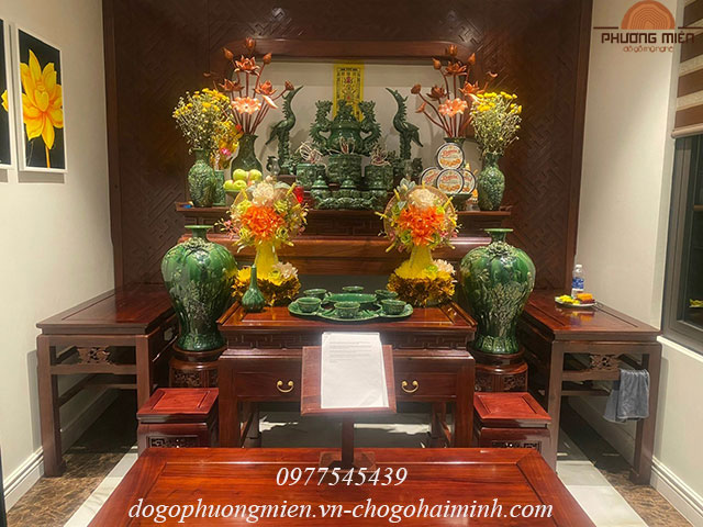 bàn thờ gia tiên