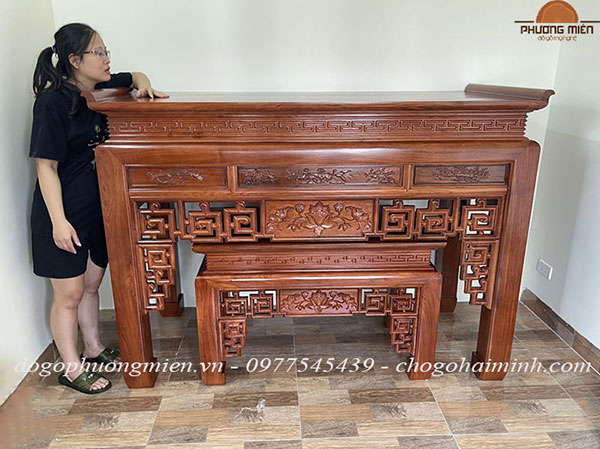 bàn thờ gỗ tự nhiên truyện cài sen