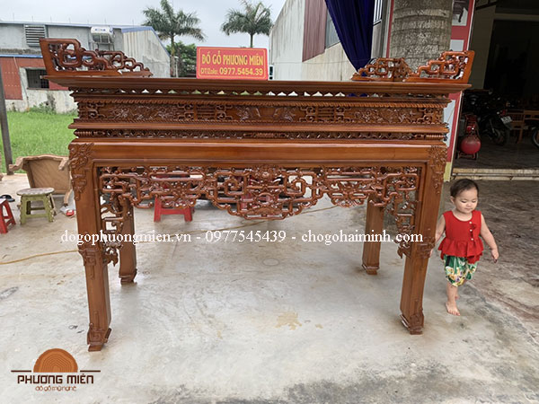 bàn thờ truyện gỗ mít đẹp.