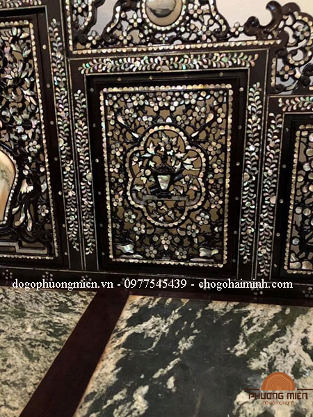 mẫu trường kỷ đại sơn cẩn ốc gỗ gụ