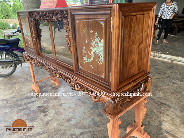Mẫu tủ chè gỗ gụ ta đẹp.