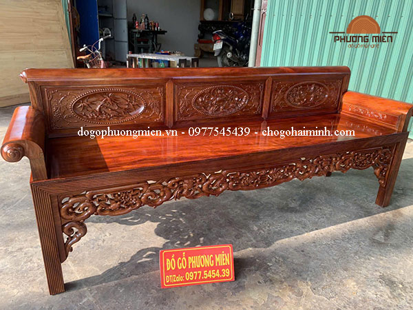 Trường kỷ kiểu cổ mẫu tứ quý nền.